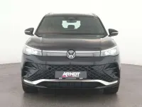 Gebraucht VW Tiguan R-line 193 PS (141 kW) 2024 Deep black perleffekt SUV