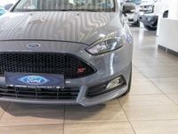 gebraucht Ford Focus ST Bi-Xenon Navi BLIS Sportpaket SYNC 3 mit CarPlay & Android Auto