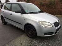 Gebraucht Skoda Fabia Classic 60 PS (44 kW) 2009 Silber Limousine