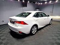Gebraucht Lexus IS300h 223 PS (164 kW) 2019 Weiß Limousine