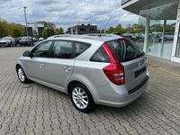 Gebraucht Kia Ceed Sportswagon LX 90 PS (66 kW) 2008 Silber Kombi