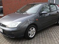 Gebraucht Ford Focus Finesse 101 PS (74 kW) 2002 Grau Limousine
