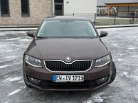 Gebraucht Skoda Octavia Joy 150 PS (110 kW) 2016 Braun Limousine