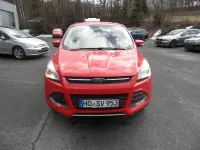 Gebraucht Ford Kuga Trend 150 PS (110 kW) 2015 Rot SUV