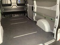 Gebraucht Ford Transit Custom Trend 136 PS (100 kW) 2024 Frostweiß Limousine