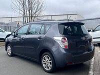 Gebraucht Toyota Verso Edition 147 PS (108 kW) 2011 Grau Van / Kleinbus