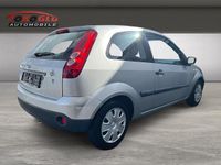 Gebraucht Ford Fiesta Ambiente 60 PS (44 kW) 2006 Silber Kleinwagen