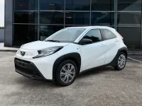 Gebraucht Toyota Aygo X X-play 72 PS (52 kW) 2023 Weiß SUV
