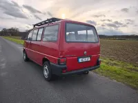 Second-hand VW Caravelle 88 CP (64 kW) 1999 Roșu Van
