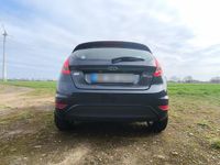 Gebraucht Ford Fiesta 60 PS (44 kW) 2010 Grau Kleinwagen