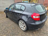 Gebraucht BMW 118 129 PS (94 kW) 2006 Schwarz Kleinwagen