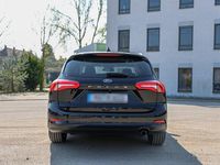 Gebraucht Ford Focus 120 PS (88 kW) 2021 Schwarz Kombi