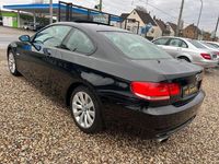 Second-hand BMW 320 170 CP (125 kW) 2008 Negru Coupe