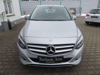Gebraucht Mercedes B180 122 PS (89 kW) 2016 Silber Van / Kleinbus