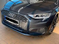 Gebraucht Audi A3 Ambiente 150 PS (110 kW) 2023 Grau Limousine