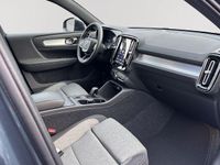 Neu Volvo XC40 Core 163 PS (119 kW) 2025 Blau SUV