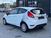 Gebraucht Ford Fiesta Trend 60 PS (44 kW) 2011 Weiß Kleinwagen