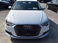 Gebraucht Audi e-tron Design 204 PS (150 kW) 2020 Gletscherweiss (metallic) SUV