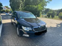 Gebraucht Skoda Superb 105 PS (77 kW) 2011 Schwarz Limousine