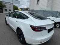 Käytetty Tesla Model 3 Standard Range Plus 239 kW (325 HP) 2021 Valkoinen Sedan