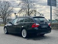Gebraucht BMW 330 Shadowline 258 PS (189 kW) 2005 Schwarz Kombi