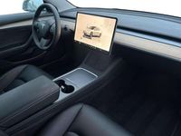 Gebraucht Tesla Model 3 366 kW (498 PS) 2023 Pearl white multicoat Limousine