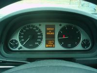 Gebraucht Mercedes B180 116 PS (85 kW) 2010 Hellelfenbein Van / Kleinbus