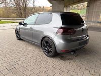 Gebraucht VW Golf VI Highline 140 PS (102 kW) 2010 Grau Kleinwagen