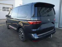 Neu VW Multivan Edition 150 PS (110 kW) 2025 Starlightblau metallic Van / Kleinbus
