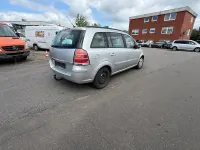 Gebraucht Opel Zafira Edition 140 PS (102 kW) 2006 Silber Van / Kleinbus