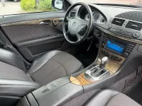Gebraucht Mercedes E240 Avantgarde 177 PS (130 kW) 2002 Schwarz Limousine