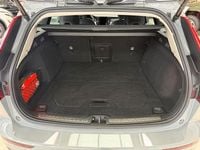 Gebraucht Volvo V60 CC 197 PS (144 kW) 2023 Grau metallic Kombi