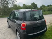Używany Renault Modus 75 KM (55 kW) 2005 Brązowy Minivan
