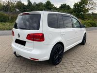 Gebraucht VW Touran Highline 140 PS (102 kW) 2011 Weiß Van / Kleinbus