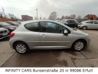 Gebraucht Peugeot 207 Tendance 95 PS (69 kW) 2011 Grau