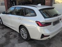 Gebraucht BMW 320e 190 PS (139 kW) 2022 Weiß Kombi
