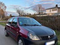 Gebraucht Renault Clio II 75 PS (55 kW) 2003 Rot Kleinwagen