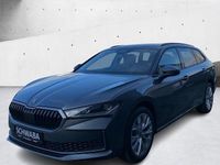 Neu Skoda Superb Selection 150 PS (110 kW) 2026 Grau Kombi