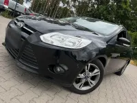 Gebraucht Ford Focus 115 PS (84 kW) 2014 Schwarz Kombi