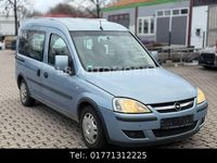 Usado Opel Combo 75 HP (55 kW) 2008 Azul Monovolume