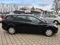 Gebraucht Ford Focus 101 PS (74 kW) 2010 Schwarz Kombi