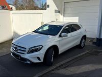 Gebraucht Mercedes GLA220 170 PS (125 kW) 2015 Weiß SUV