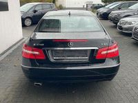 Gebraucht Mercedes E250 204 PS (150 kW) 2010 Schwarz Coupé