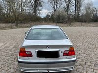 Gebraucht BMW 320 170 PS (125 kW) 2001 Silber Limousine