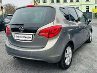 Gebraucht Opel Meriva Edition 120 PS (88 kW) 2010 Muskatgrau/muskat braun(m2) Van / Kleinbus