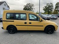 Gebraucht Opel Combo Edition 97 PS (71 kW) 2006 Gelb Van / Kleinbus