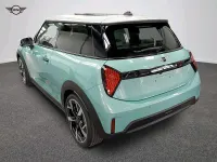Gebraucht Mini Cooper S Classic 204 PS (150 kW) 2025 Grün Kleinwagen