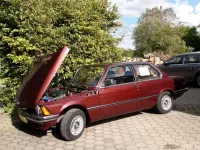 Gebraucht BMW 315 Sport Line 75 PS (55 kW) 1983 Rot Kleinwagen