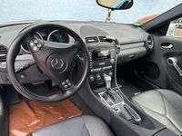 Second-hand Mercedes SLK200 168 CP (123 kW) 2004 Argintiu Cabrio