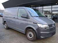 Gebraucht VW Transporter 110 PS (80 kW) 2021 Pure grey Van